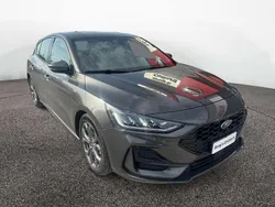 Grigio Usata 2022 Ford Focus ST-Line Tre volumi | 18.800 € (Buon prezzo)