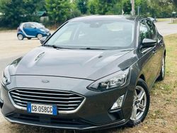 Grigio Usata 2020 Ford Focus Business Edition Tre volumi | 12.500 € (Ottimo prezzo)