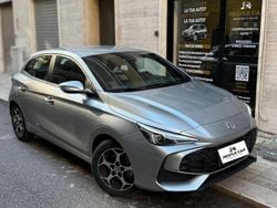 Grigio Nuova 2025 MG MG3 Due volumi | 14.950 € (Buon prezzo)