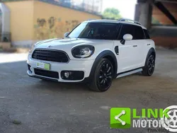 Bianco(met.) Usata 2017 Mini One Countryman Hype SUV | 12.900 € (Super prezzo)