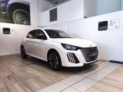 Bianco Nuova 2025 Peugeot 208 Allure Due volumi | 21.400 € (Buon prezzo)