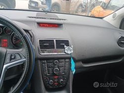 Blu Usata 2011 Opel Meriva Monovolume | 5200 €