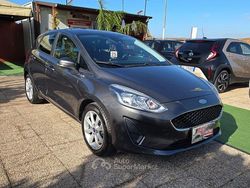 Grigio Usata 2018 Ford Fiesta Titanium Tre volumi | 8500 € (Buon prezzo)