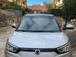 Grigio Usata 2017 Ssangyong (KGM) Tivoli SUV | 7500 € (Buon prezzo)