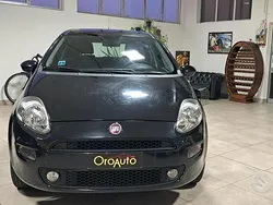 Nero Usata 2015 Fiat Punto Lounge Due volumi | 2500 € (Super prezzo)