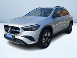 Argento metallizzato Usata 2024 Mercedes GLA200 Advanced SUV | 42.900 € (Buon prezzo)