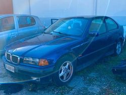 Blu Usata 1997 BMW 318 Compact Due volumi | 1200 €