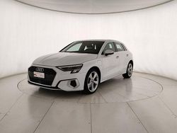 Bianco ghiaccio metallizzato Usata 2021 Audi A3 Advanced Plus Tre volumi | 29.900 € (Molto cara)
