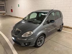 Grigio Usata 2009 Lancia Musa Monovolume | 4600 € (Molto cara)