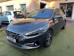 Grigio scuro Usata 2023 Hyundai i30 Prime Tre volumi | 13.900 € (Buon prezzo)