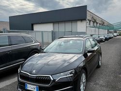 Nero Usata 2024 Skoda Octavia Selection Station wagon | 24.500 € (Buon prezzo)