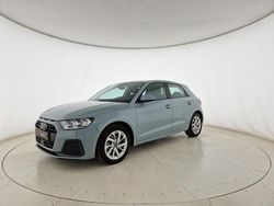 Grigio metallizzato chiaro Usata 2024 Audi A1 Sportback Advanced Due volumi | 25.700 € (Buon prezzo)