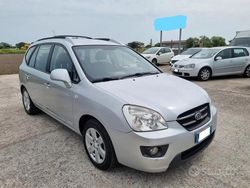 Grigio Usata 2009 Kia Carens Monovolume | 4900 € (Buon prezzo)
