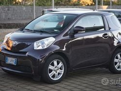 Viola Usata 2009 Toyota iQ Due volumi | 6900 € (Buon prezzo)