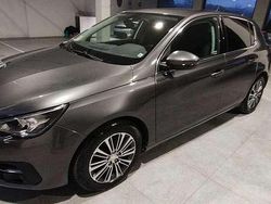 Grigio Usata 2021 Peugeot 308 Allure Tre volumi | 14.950 € (Ottimo prezzo)