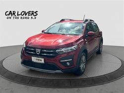 Rosso Usata 2023 Dacia Sandero Comfort Due volumi | 14.690 € (Buon prezzo)