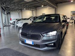 Grigio graphite tetto nero Usata 2024 Skoda Fabia Style Tre volumi | 15.200 € (Buon prezzo)