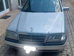 Usata 1997 Mercedes C200 Tre volumi | 1100 €