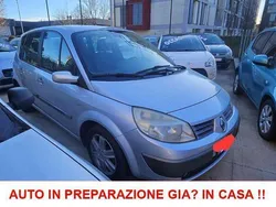 Argento Usata 2006 Renault Scénic II Luxe Monovolume | 3450 € (Buon prezzo)