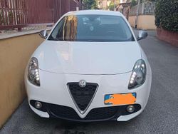 Bianco Usata 2017 Alfa Romeo Giulietta Super Due volumi | 10.800 € (Buon prezzo)