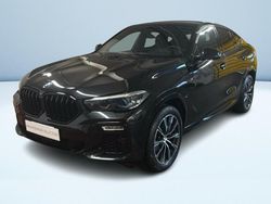 Nero pastello Usata 2021 BMW X6 M Sport SUV | 52.500 € (Ottimo prezzo)