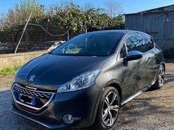 Grigio Usata 2014 Peugeot 208 GTi Due volumi | 9999 € (Buon prezzo)