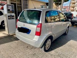 Grigio Usata 2011 Fiat Idea Monovolume | 2900 €