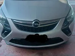Usata 2015 Opel Zafira Tourer Monovolume | 12.500 € (Molto cara)