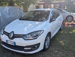 Bianco Usata 2014 Renault Mégane III Tre volumi | 4400 € (Ottimo prezzo)