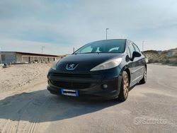 Usata 2004 Peugeot 207 Tre volumi | 3400 €