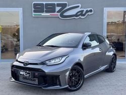 Grigio Usata 2024 Toyota Yaris Tre volumi | 49.490 € (Ottimo prezzo)