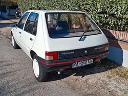 Bianco Usata 1992 Peugeot 205 Tre volumi | 1700 €