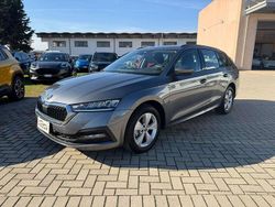 Grigio Usata 2023 Skoda Octavia Ambition Station wagon | 16.950 € (Super prezzo)