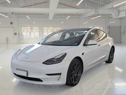 Bianco Usata 2021 Tesla Model 3 Tre volumi | 27.250 € (Buon prezzo)