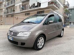 Grigio Usata 2008 Fiat Idea Monovolume | 4500 € (Cara)