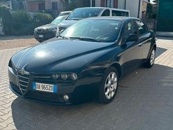 Nero Usata 2006 Alfa Romeo 159 Distinctive Tre volumi | 2900 € (Ottimo prezzo)