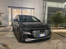 Grigio Usata 2021 Audi Q4 e-tron Comfort SUV | 38.000 € (Cara)