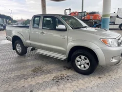 Grigio Usata 2009 Toyota HiLux SR Pick-up | 18.600 € (Molto cara)