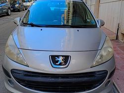 Grigio Usata 2009 Peugeot 207 Station wagon | 1770 €