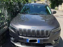 Grigio Usata 2019 Jeep Cherokee Overland SUV | 22.000 € (Molto cara)