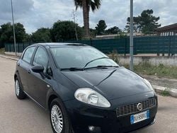 Nero Usata 2008 Fiat Grande Punto Dynamic Due volumi | 2300 € (Buon prezzo)
