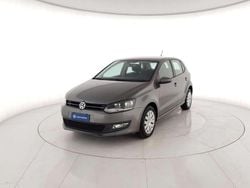 Grigio metallizzato Usata 2014 VW Polo Comfortline Tre volumi | 7900 € (Buon prezzo)