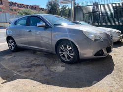 Grigio Usata 2014 Alfa Romeo Giulietta Due volumi | 6500 € (Buon prezzo)