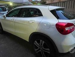 Bianco Usata 2017 Mercedes GLA180 Business SUV | 14.000 €