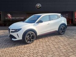 Bianco Nuova 2025 Alfa Romeo Junior Edizione Speciale SUV | 31.950 € (Cara)