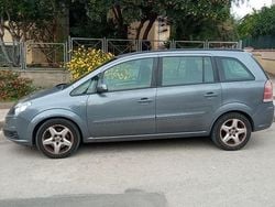 Grigio Usata 2007 Opel Zafira Monovolume | 1000 € (Super prezzo)
