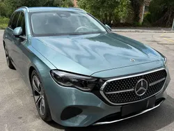 Verde Usata 2024 Mercedes E300 Avantgarde Station wagon | 68.000 €