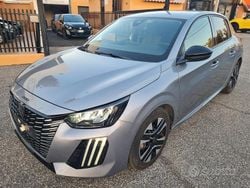 Grigio Usata 2024 Peugeot 208 Allure Due volumi | 15.870 € (Buon prezzo)