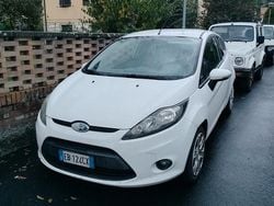 Bianco Usata 2010 Ford Fiesta Titanium Tre volumi | 1950 € (Super prezzo)