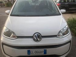 Bianco Usata 2018 VW up! Due volumi | 9500 € (Buon prezzo)
